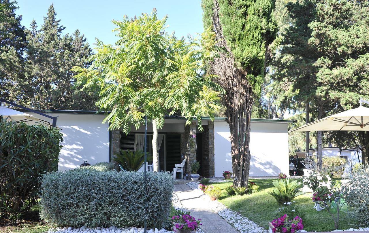 La Serra Holiday Village & Beach Resort Baia Domizia Exterior foto