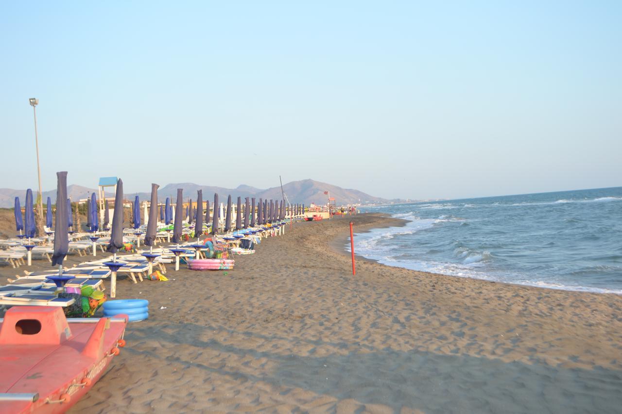 La Serra Holiday Village & Beach Resort Baia Domizia Exterior foto