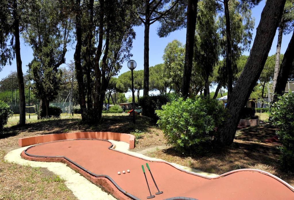 La Serra Holiday Village & Beach Resort Baia Domizia Exterior foto